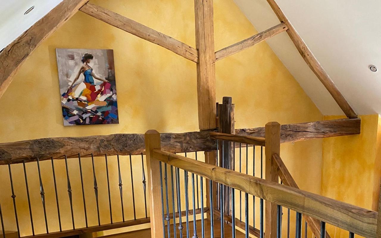 ホテル Le Domaine De Tizo Saint-Victor-de-Morestel エクステリア 写真