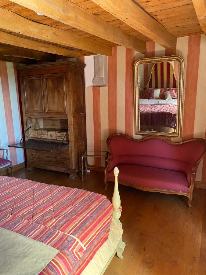 ホテル Le Domaine De Tizo Saint-Victor-de-Morestel エクステリア 写真